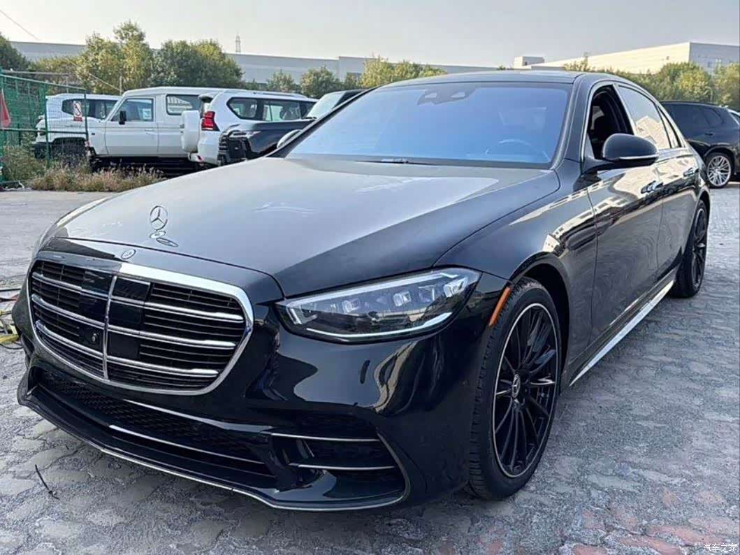 Mercedes-Benz S-Class, 2024 1