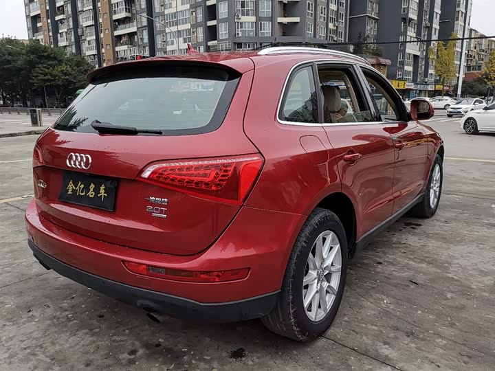 奥迪q5 2012款 2.0tfsi 豪华型