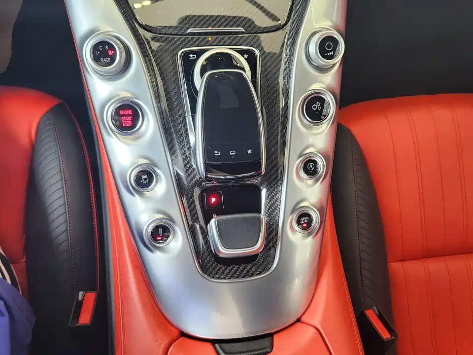 Mercedes-Benz AMG GT Mercedes-Benz AMG GT