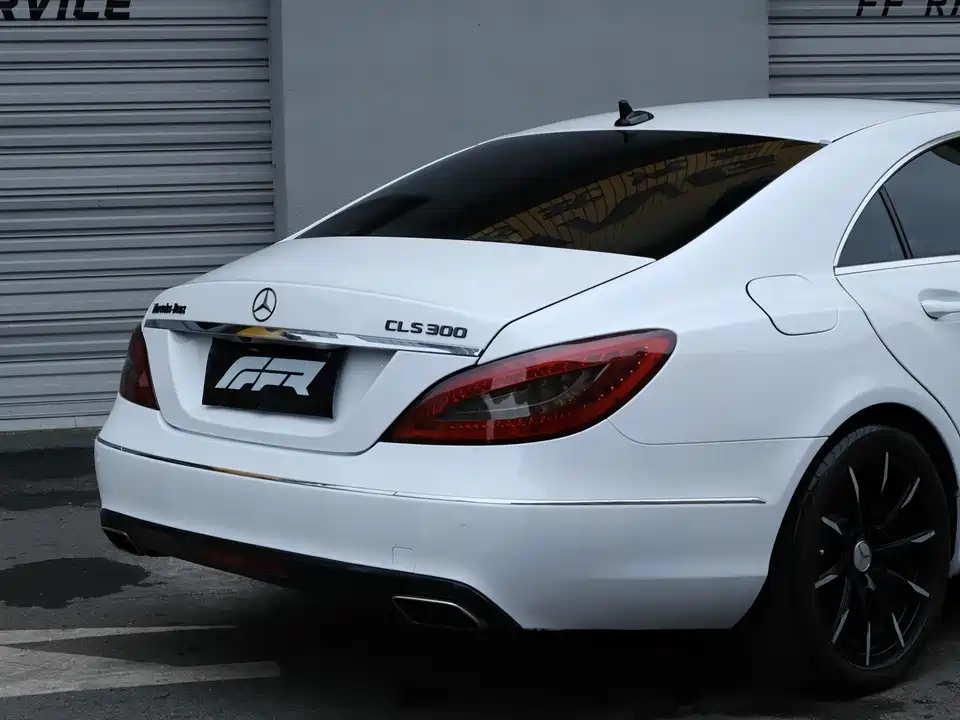 Mercedes-Benz CLS
