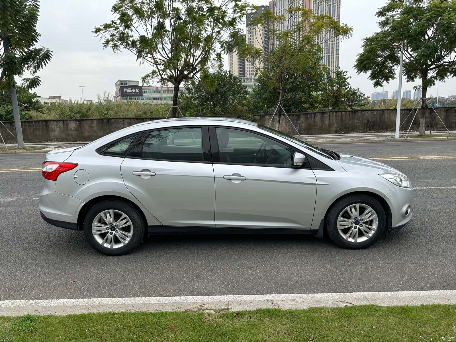 Ford Focus, 2012 4