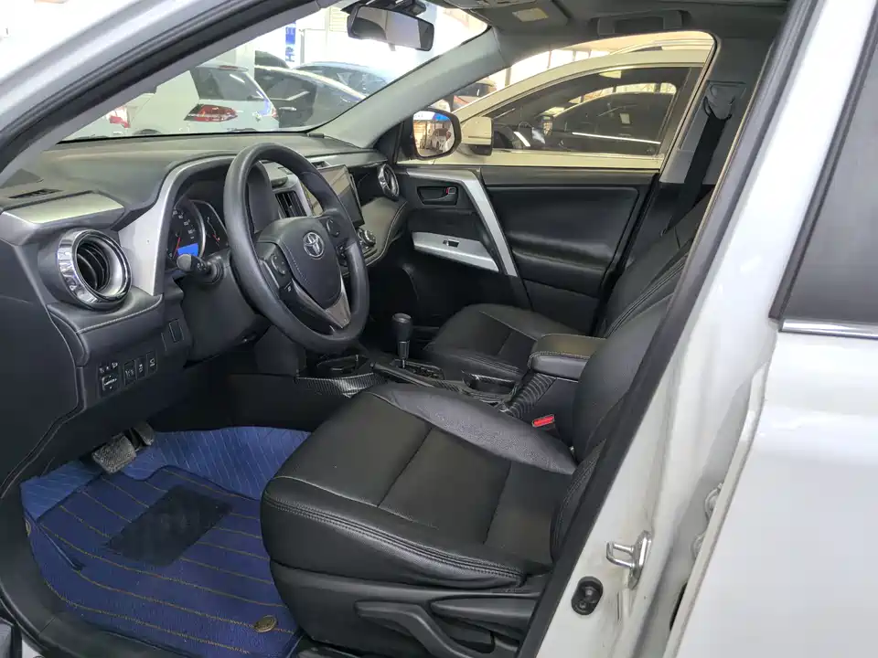 Toyota RAV4 Rongfang