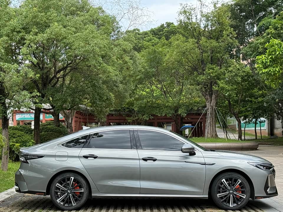 Chery Arrizo 8