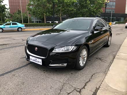 捷豹xfl 2017款 xfl 2.0t 240ps 豪华版