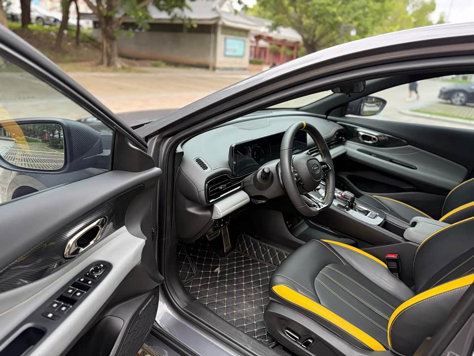 Trumpchi Shadow Leopard