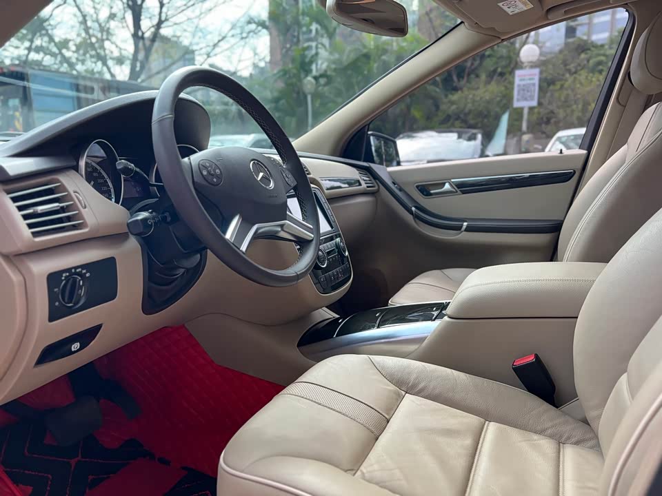 Mercedes-Benz R-class