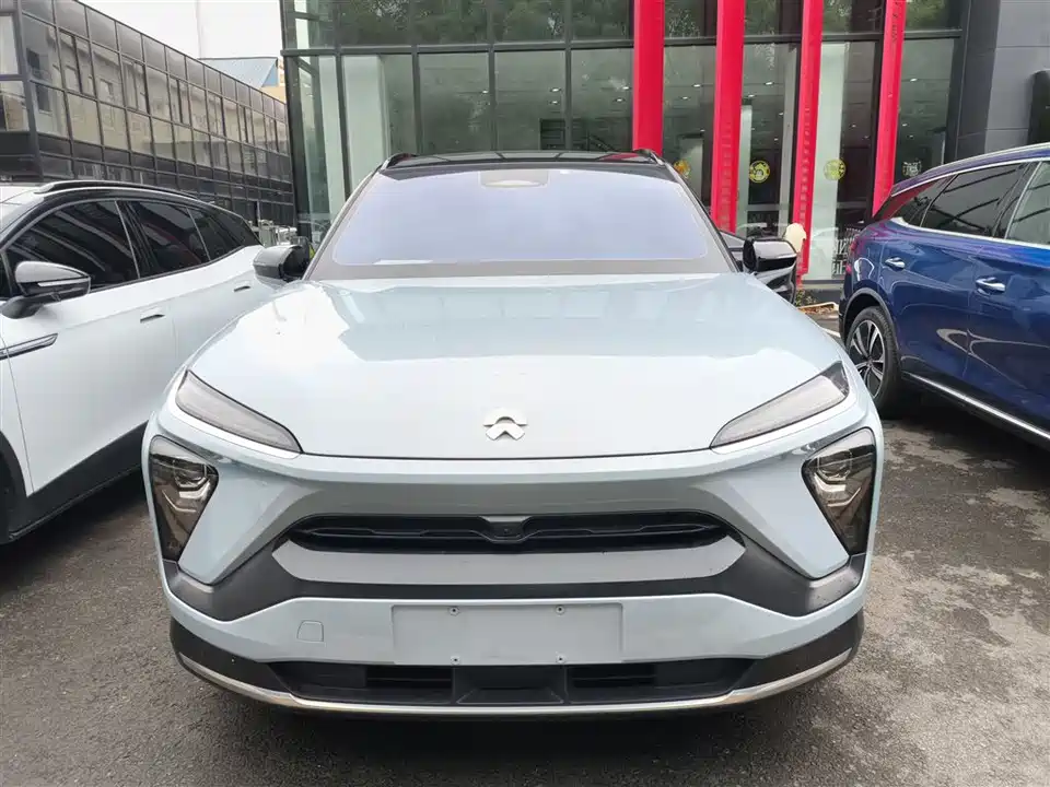 NIO ES6