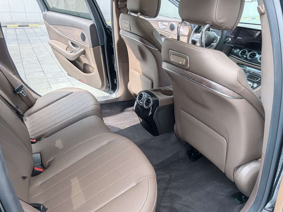 Mercedes-Benz E-class Mercedes-Benz E-class