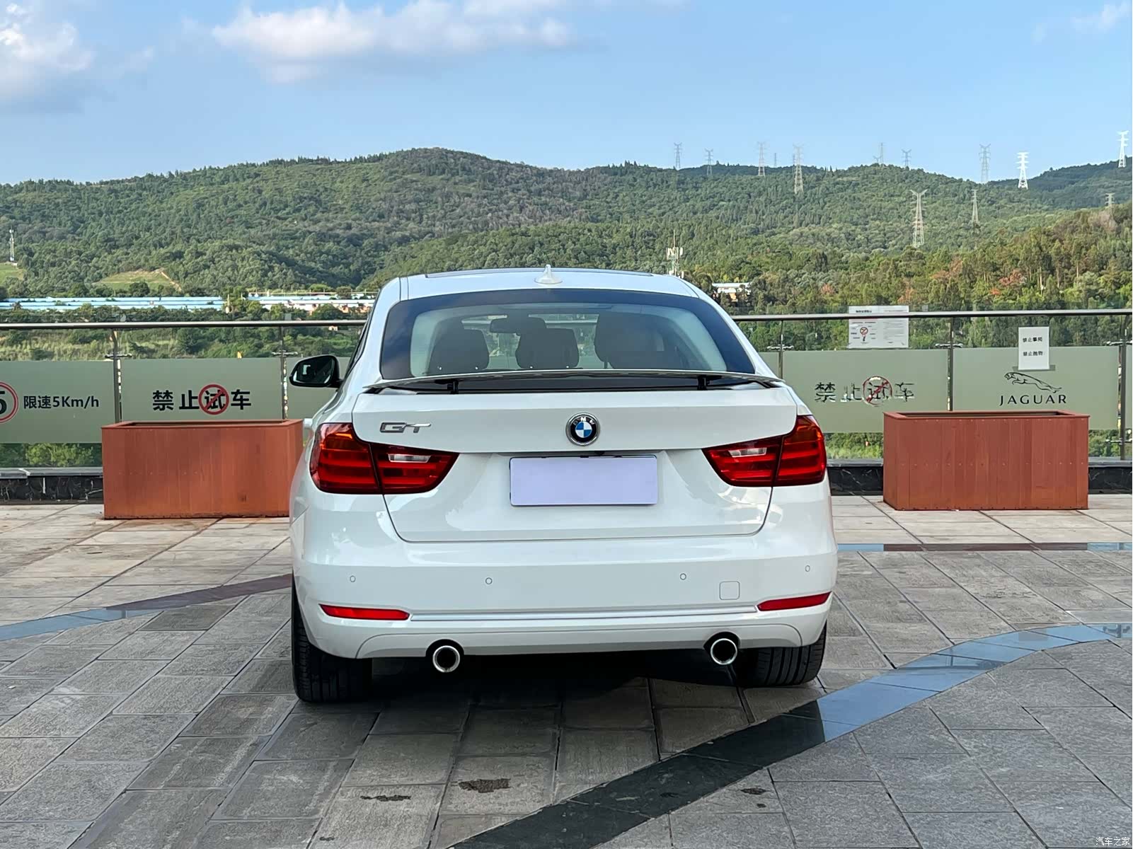 BMW 3 Series, 2015 25