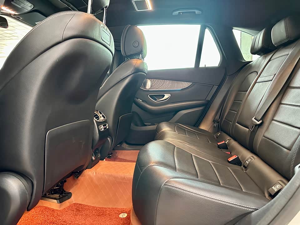 Mercedes-Benz GLC Mercedes-Benz GLC
