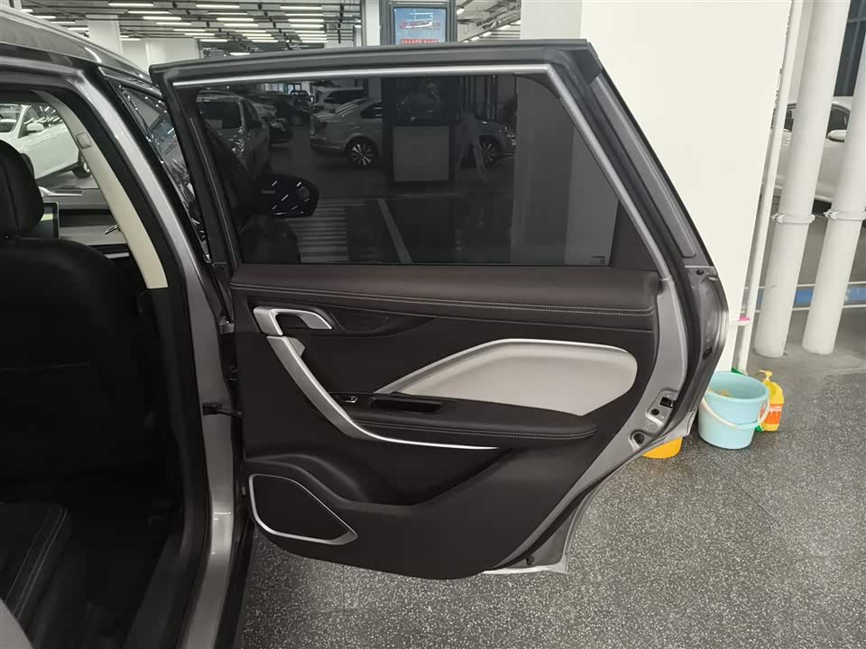 Geely Jiajie