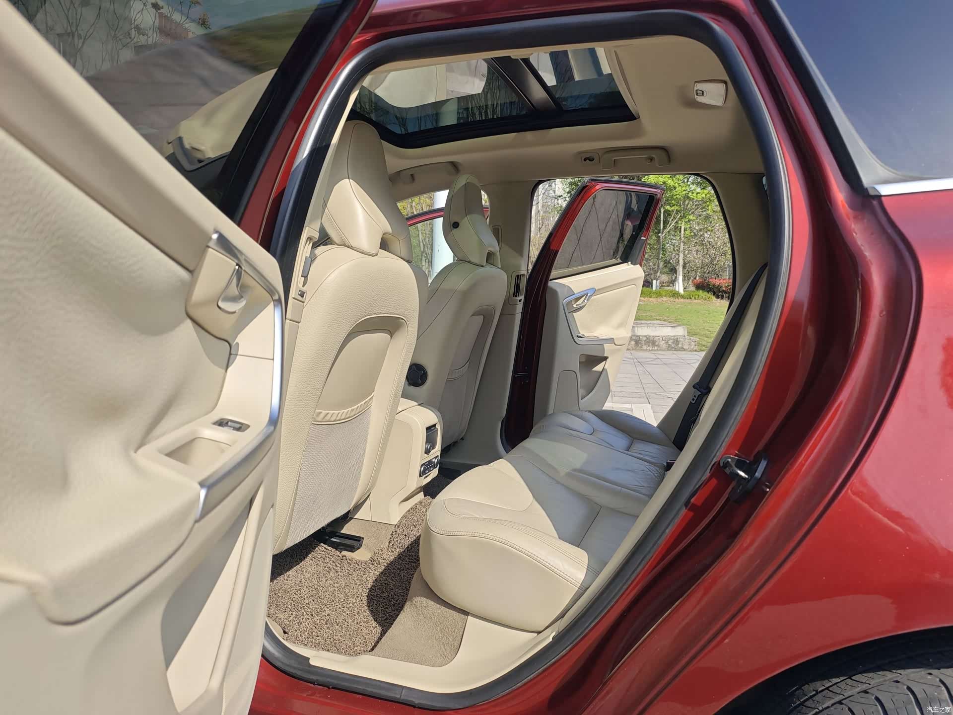 Volvo XC60, 2009 14