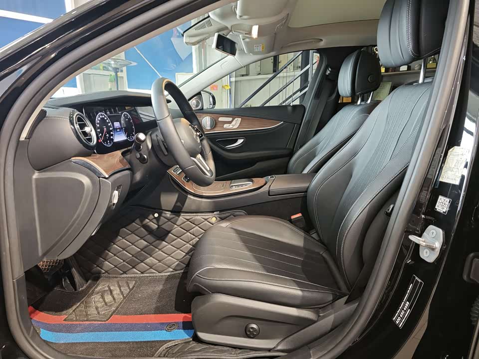 Mercedes-Benz E-class Mercedes-Benz E-class