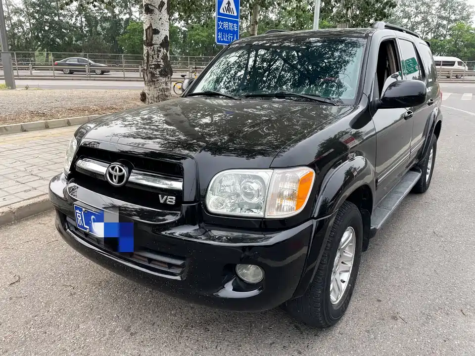 Toyota Sequoia