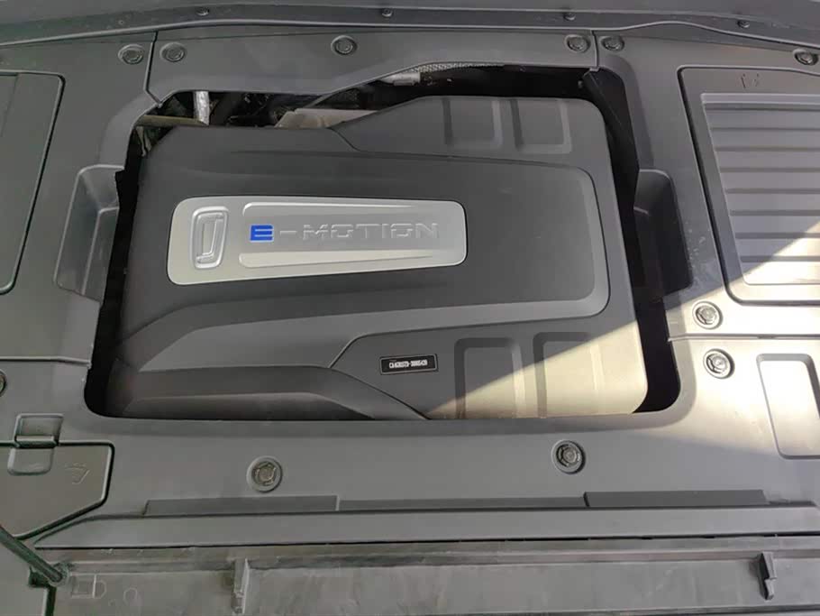 Besturn T77 Besturn T77