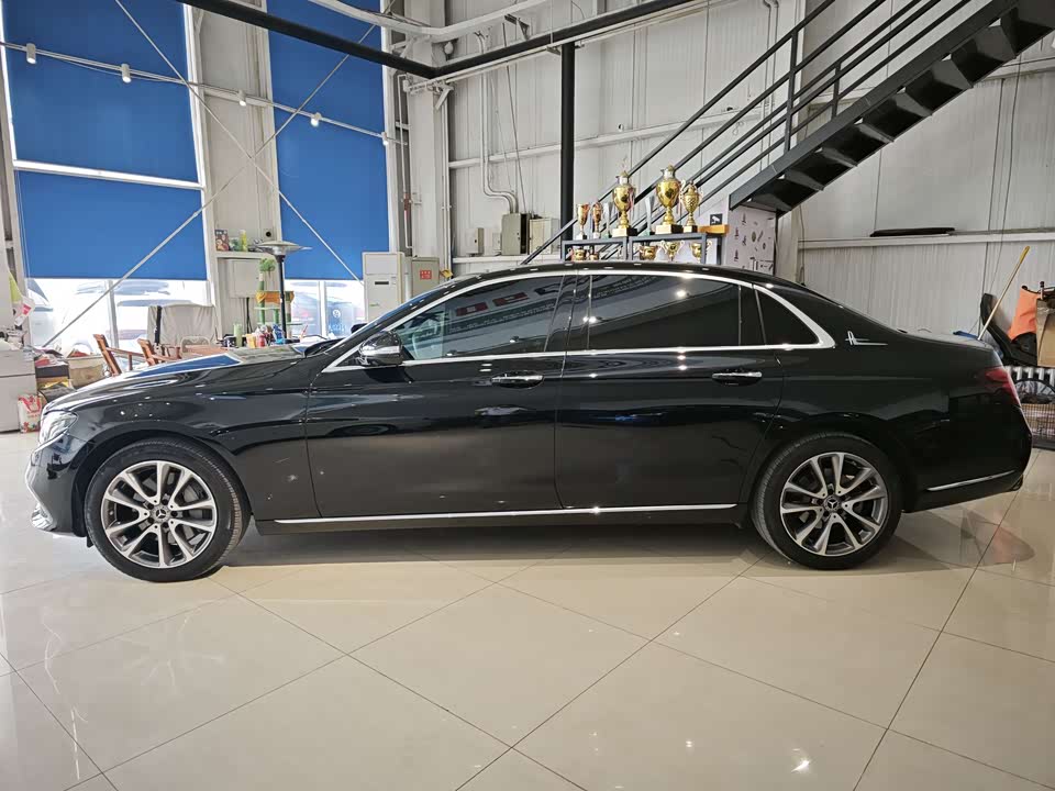Mercedes-Benz E-class Mercedes-Benz E-class