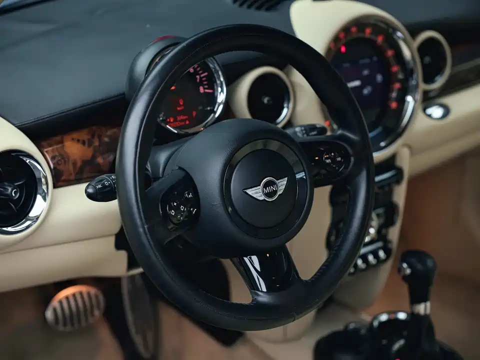 MINI MINI