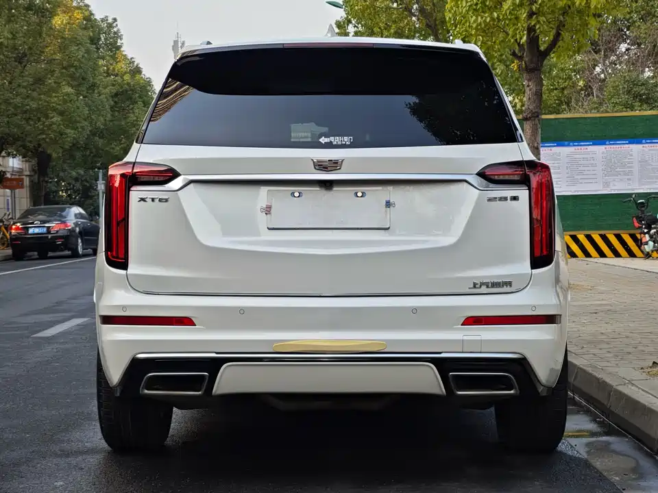 Cadillac XT6
