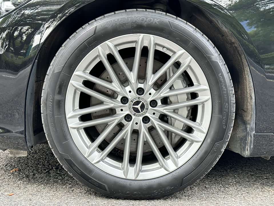 Mercedes-Benz S-class Mercedes-Benz S-class