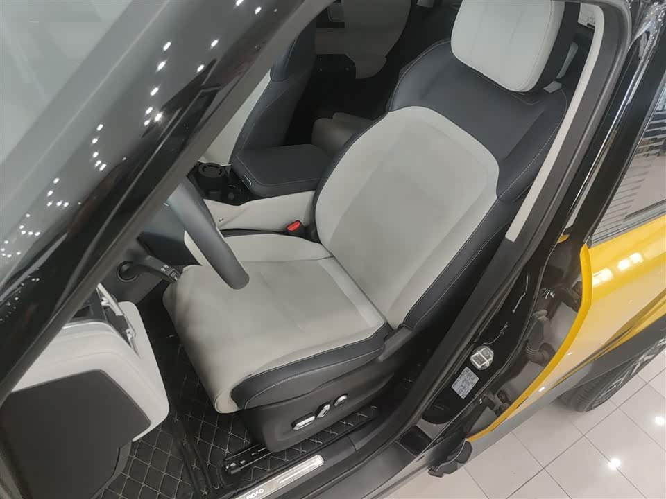 iCar 03 iCar 03