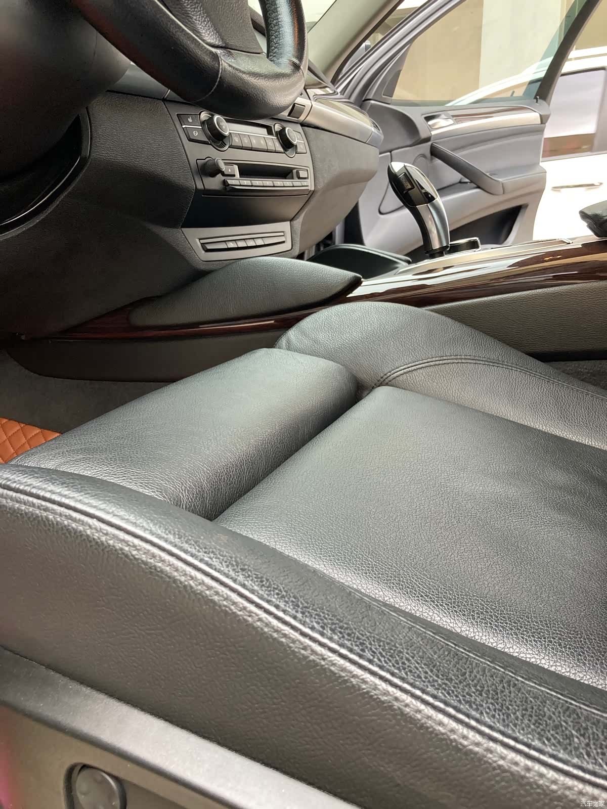 BMW X6, 2012 10
