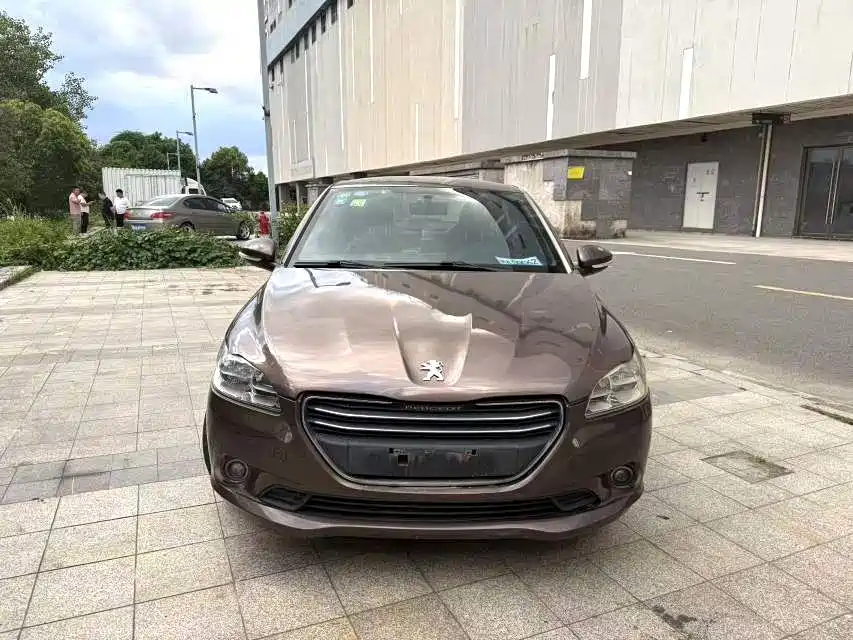 Peugeot 301