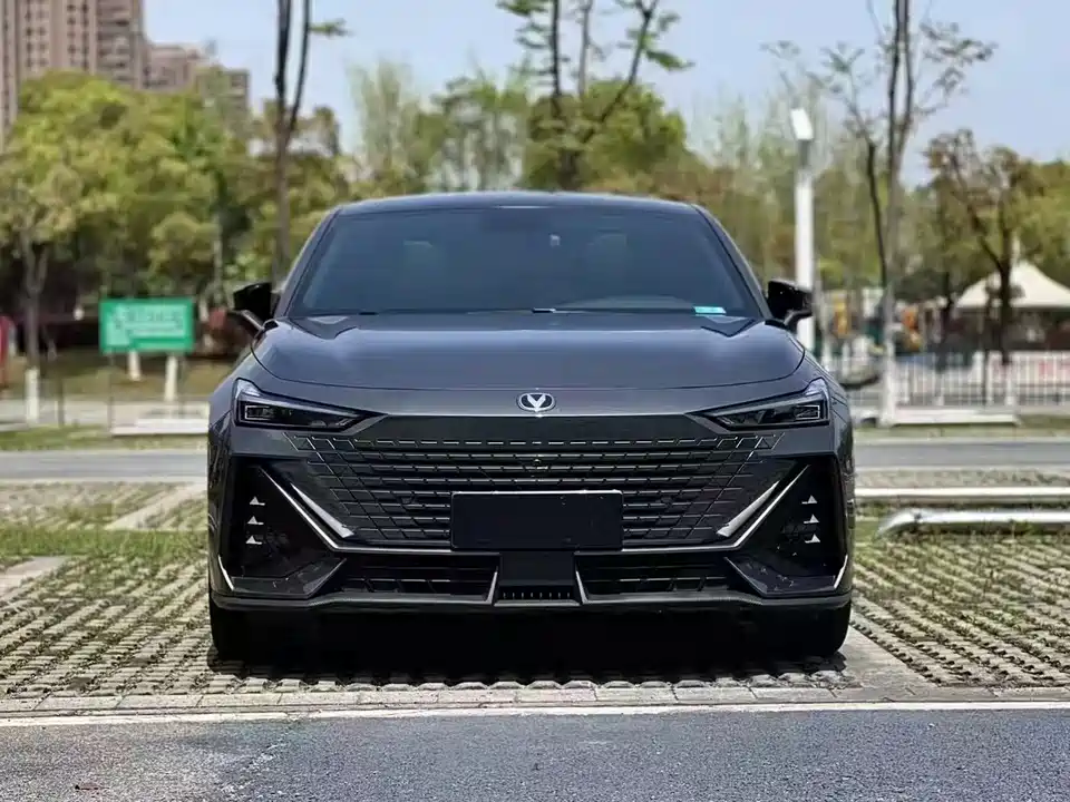 Changan UNI-V