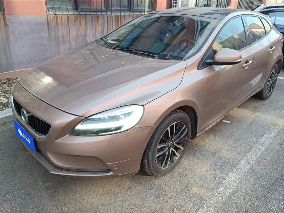 Volvo V40 Volvo V40