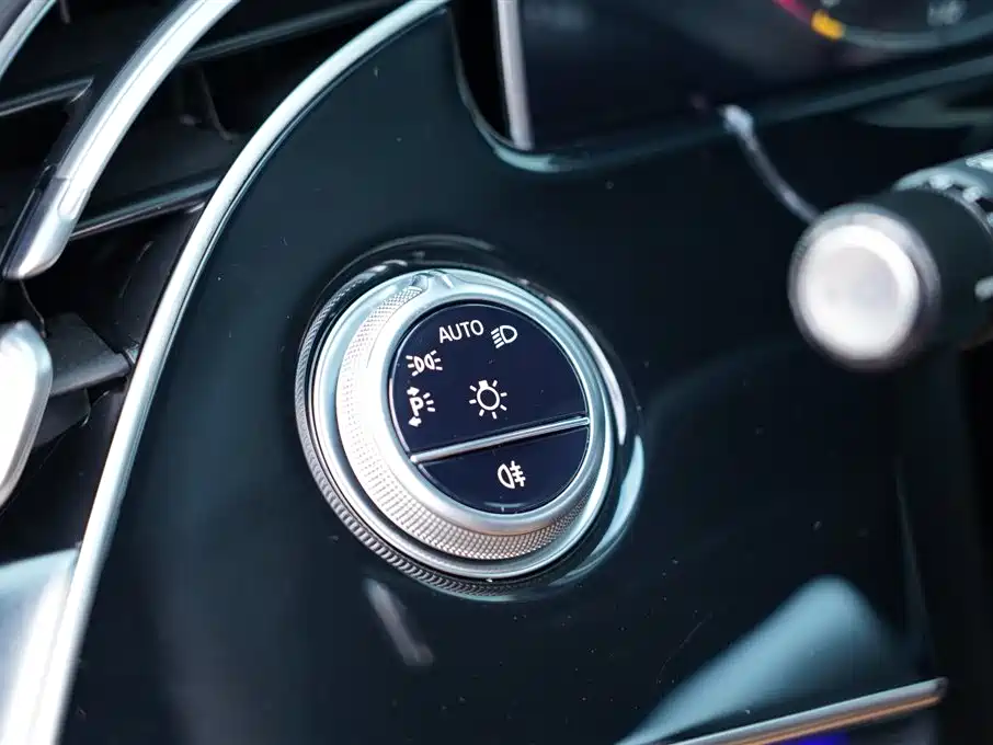 Mercedes-Benz E-class Mercedes-Benz E-class