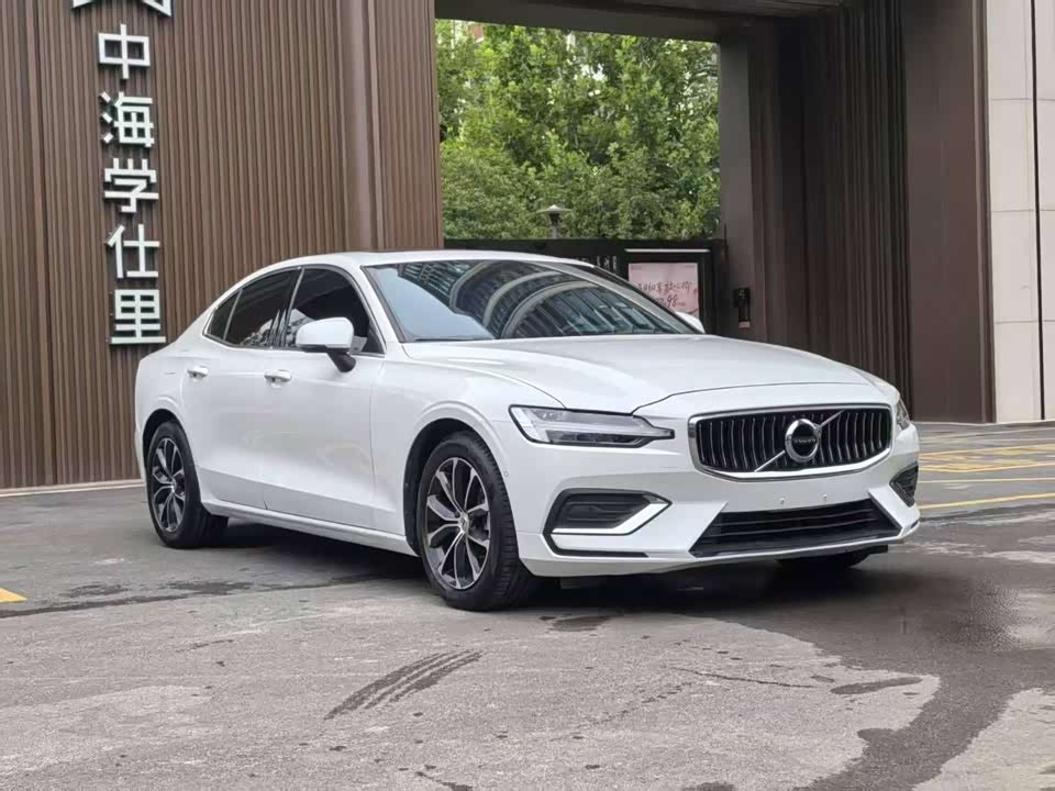 Volvo S60