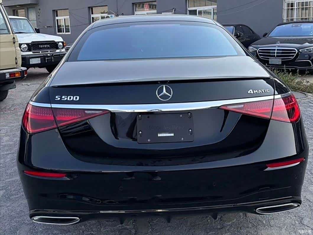 Mercedes-Benz S-Class, 2024 4