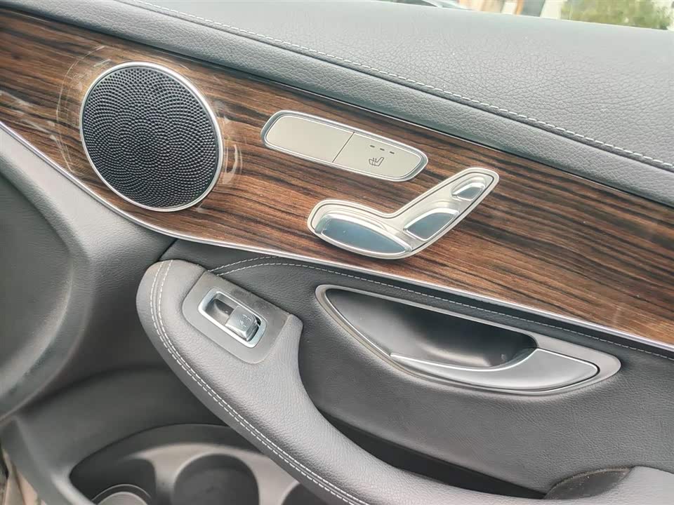 Mercedes-Benz GLC Mercedes-Benz GLC
