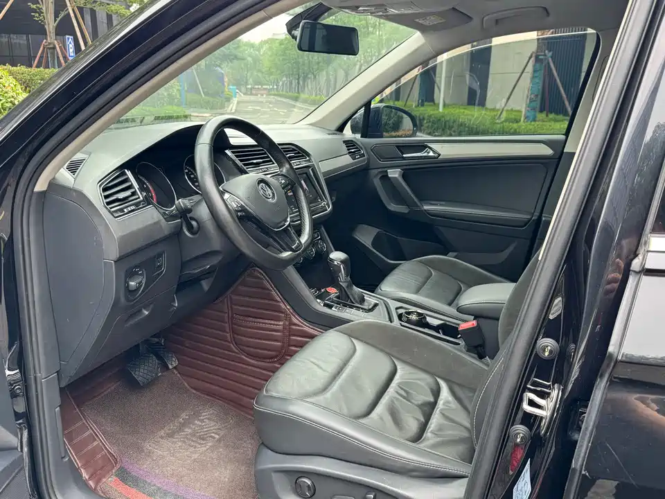 Volkswagen Tiguan L