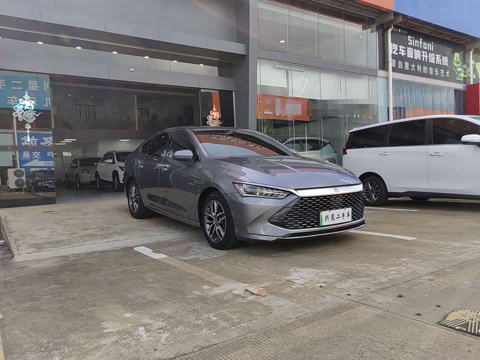 BYD Qin Yuan BYD Qin Yuan