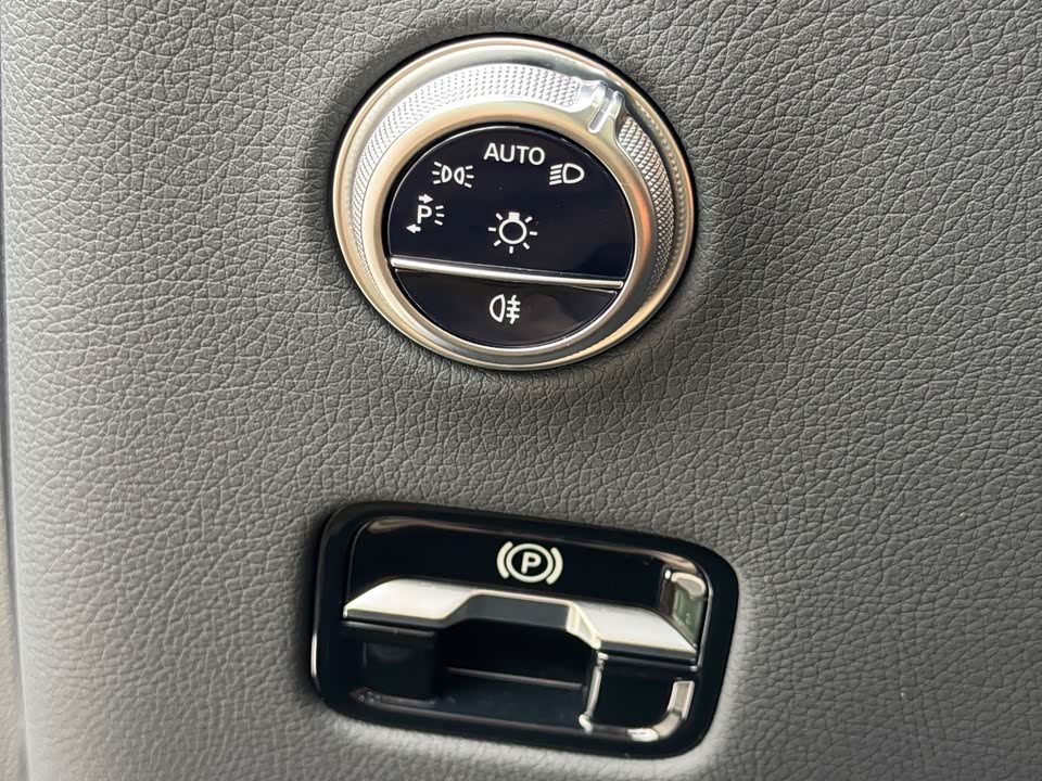 Mercedes-Benz GLC Mercedes-Benz GLC