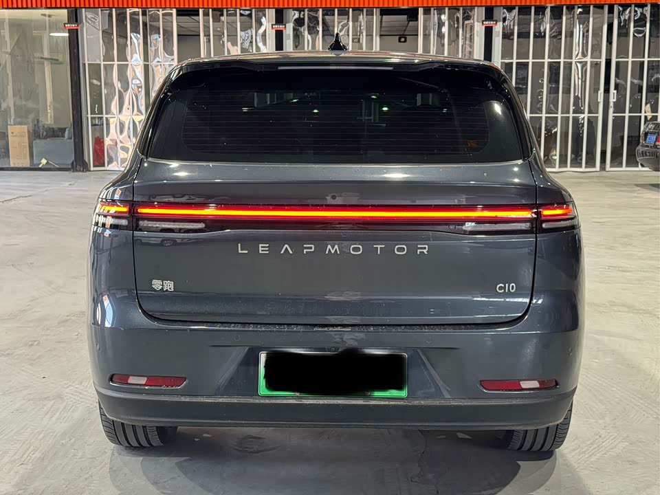 Leapmotor C10