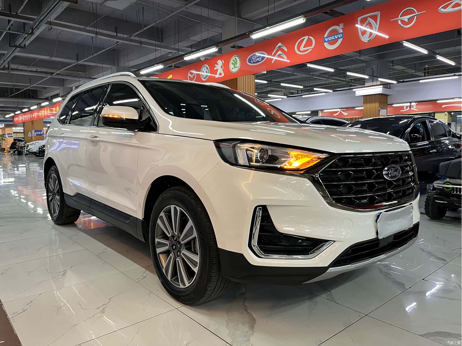 Ford Edge, 2022 6
