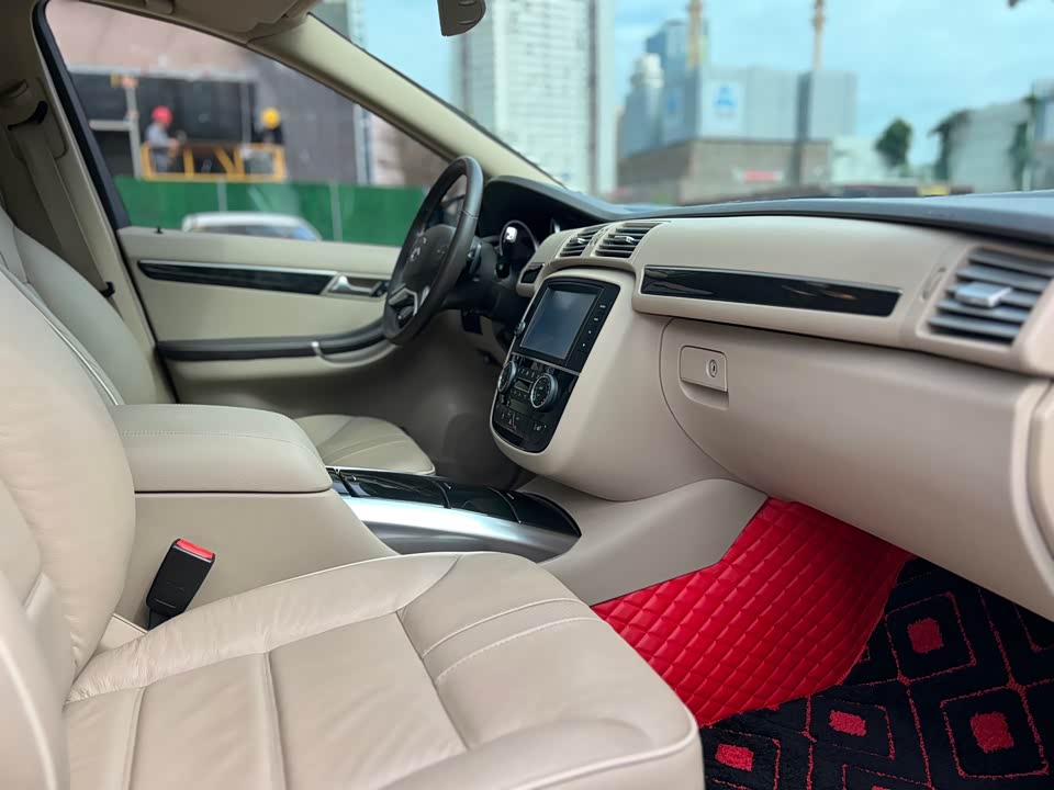 Mercedes-Benz R-class