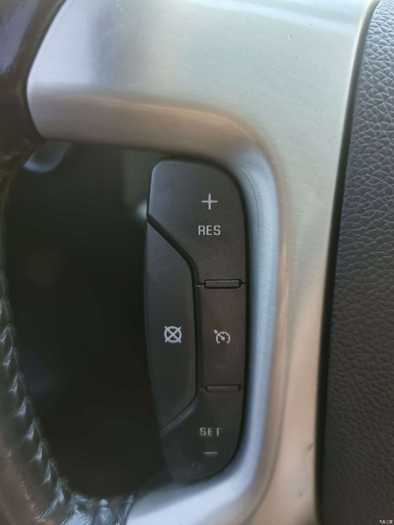 Cadillac Escalade, 2011 8