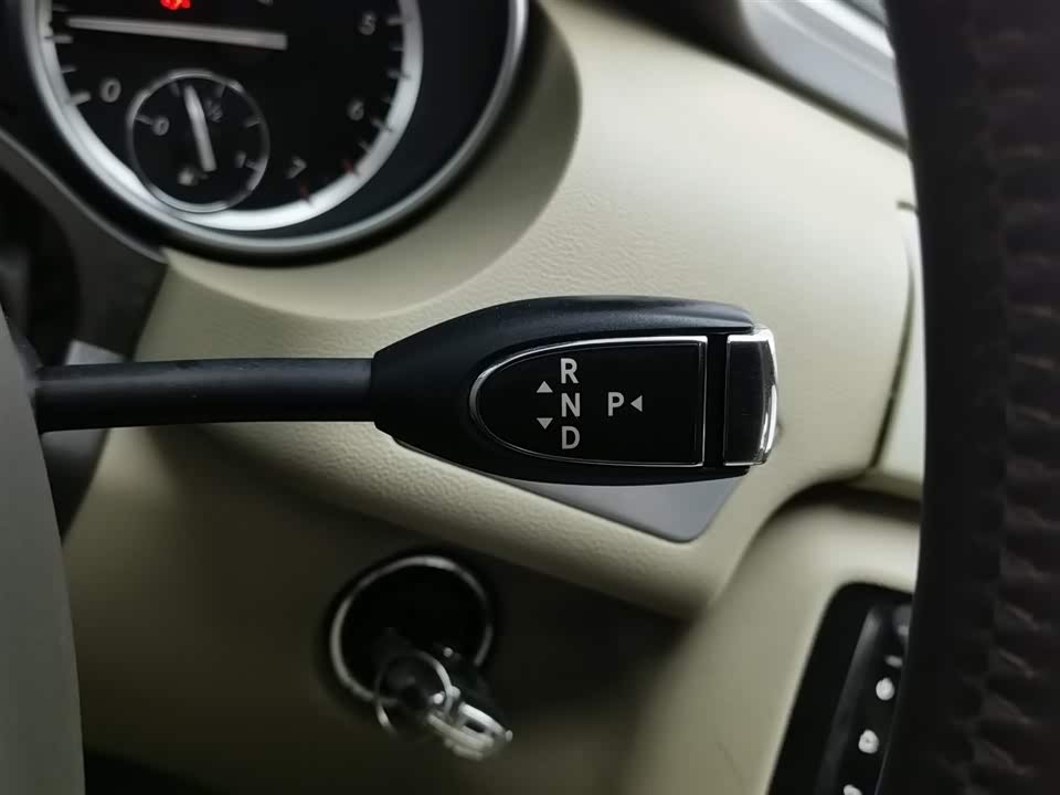 Mercedes-Benz R-class