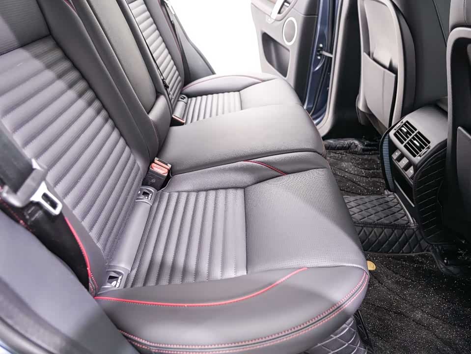 Land Rover Discover sports