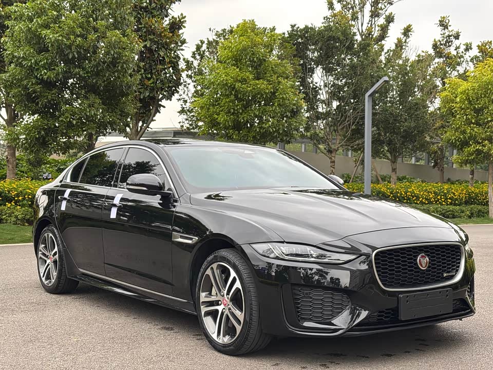 Jaguar XEL Jaguar XEL