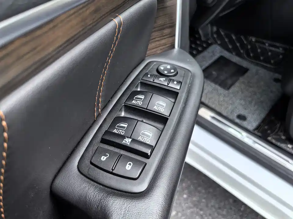 Jeep Grand Commander