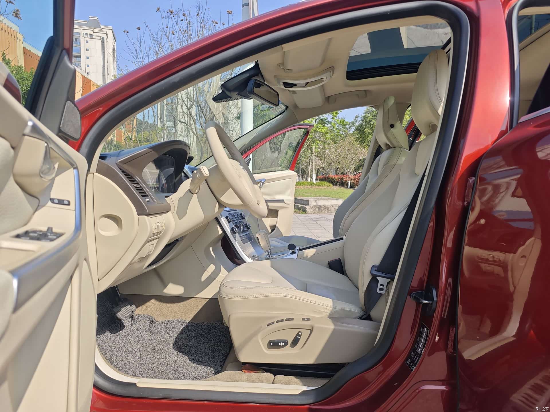 Volvo XC60, 2009 13
