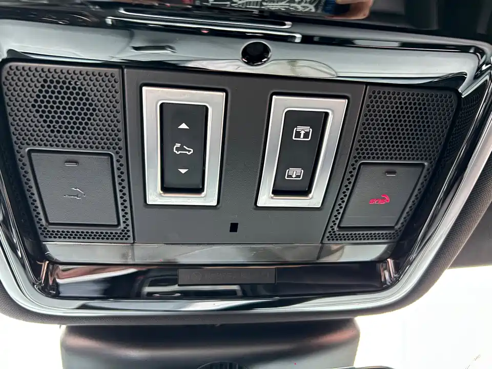 Land Rover Range Rover Star Pulse