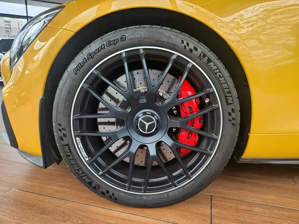 Mercedes-Benz AMG GT Mercedes-Benz AMG GT