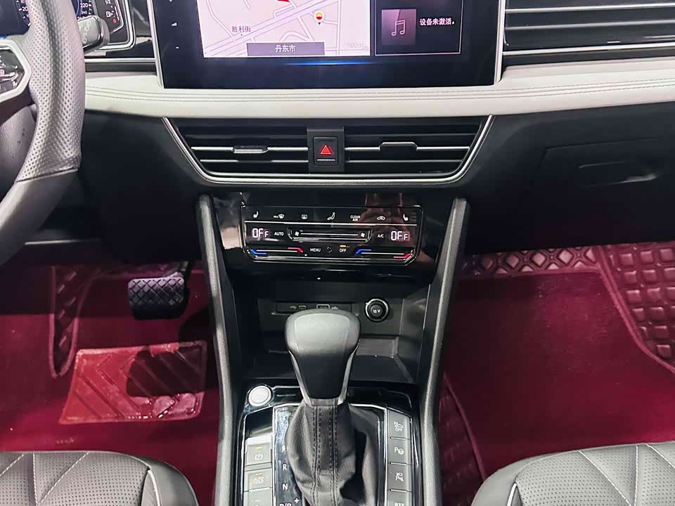 Volkswagen Tiguan L Volkswagen Tiguan L