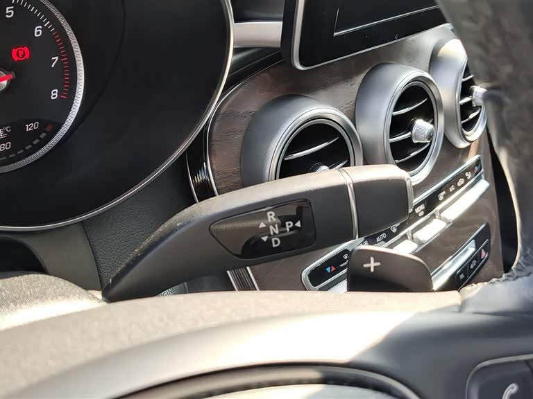 Mercedes-Benz GLC Mercedes-Benz GLC