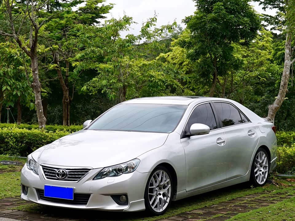 Toyota Reiz Toyota Reiz