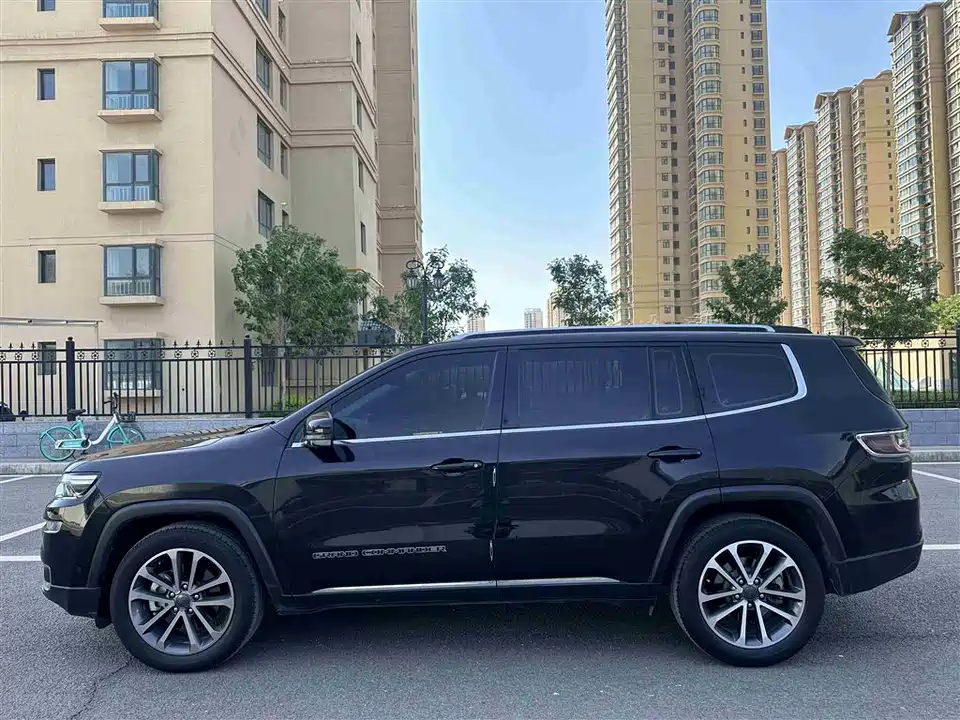 Jeep Grand Commander
